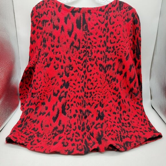 Chico's Womens Sweater Size 1 Medium Wild Poppy Animal Print Red Black - Picture 2 of 8